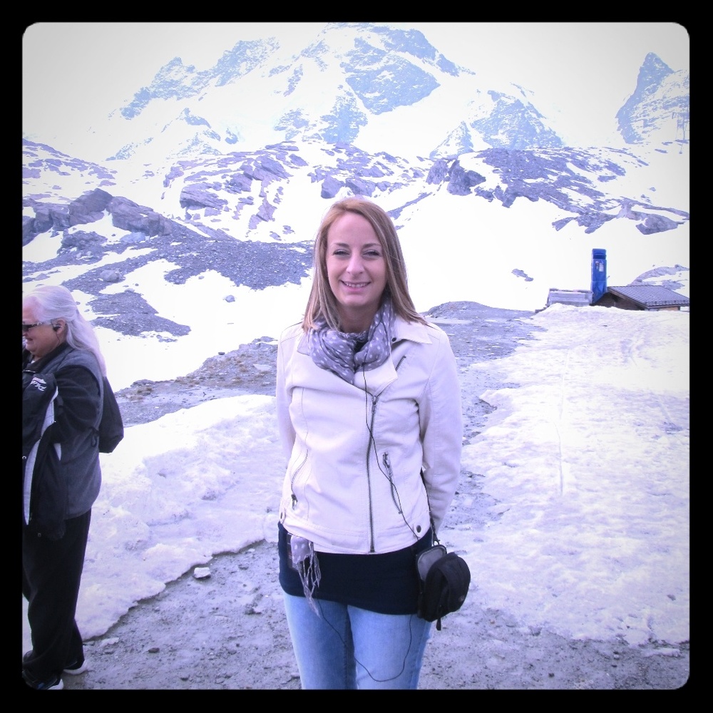 Meet your Posher, Ashley